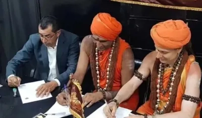 Arnaldo Chamorro firmó convenio con delegados de Estados Unidos de Kalaisa, un país que no existe