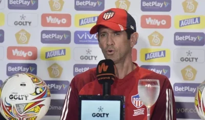 Arturo Reyes, técnico del Junior, disputará su primera final con el equipo rojiblanco.