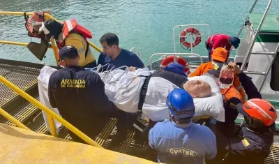 Ciudadano estadounidense auxiliado.