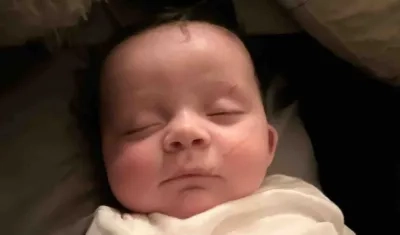 El bebé fue succionado por vientos de más de 200 kilómetros por hora.