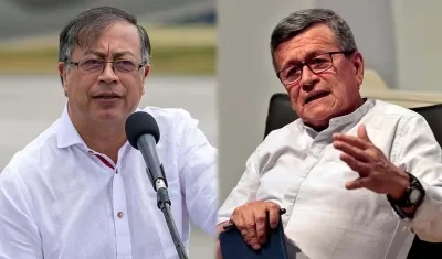 El Presidente Gustavo Petro y el negociador del ELN, Pablo Beltrán.