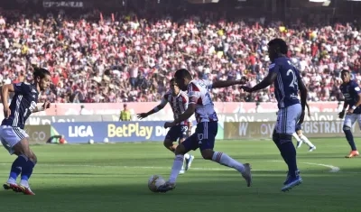 Primer gol de Carlos Bacca