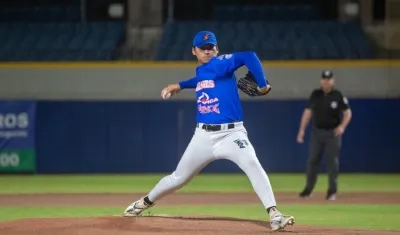 El pitcher brasileño de Caimanes, Daniel Missaki, suma tres ganados y tres perdidos.