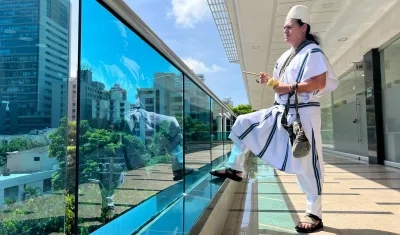 Kandy Maku con su poporo.