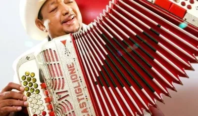 El maestro Lisandro Meza.