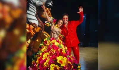 La Reina Melissa Cure junto a Gusi.