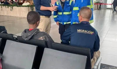 Uno de los menores abandonados.