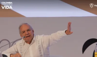 Ricardo Bonilla, Ministro de Hacienda. 