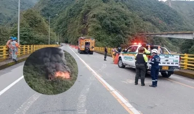 El vehículo que se accidentó transportada crudo.