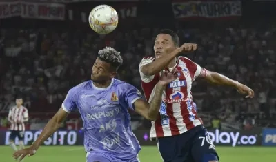 Carlos Bacca, capitán del Junior y máximo artillero de la Liga con 16 goles. 