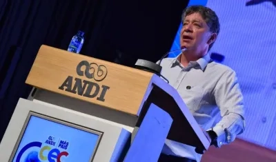 El nuevo presidente del Consejo Nacional Gremial, Bruce Mac Master