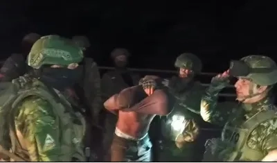 Uno de los capturados en Ecuador en frontera con Colombia