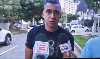 Víctor Cantillo expresó a Fuad Char y a Alex Char su deseo de volver al Junior.