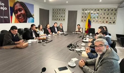 Reunión para concertar el salario mínimo para 2024