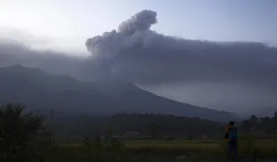 El volcán Marapi hizo erupción desde el domingo