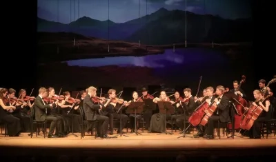 Integrantes de la Orquesta Ensamble Allegria.