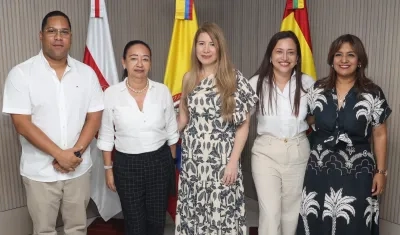 Leyton Barrios (esquina izquierda) asumirá el cargo departamental. 