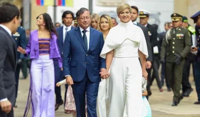 Verónica Alcocer junto al Presidente Gustavo Petro.