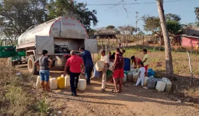 Los carrotanques están siendo despachados de manera prioritaria a zonas rurales