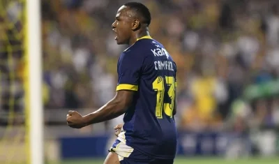 Jaminton Campaz se coronó campeón de la Copa de la Liga con Rosario Central. 
