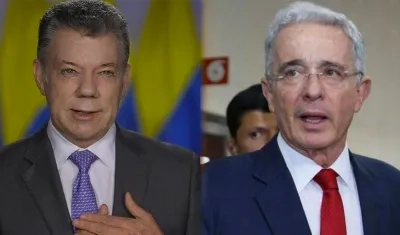 Los expresidentes Juan Manuel Santos y Alvaro Uribe