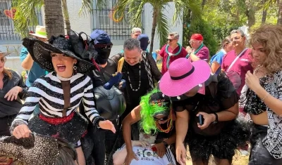 Melissa Cure acosada por los cobradiarios mientras llora a Joselito