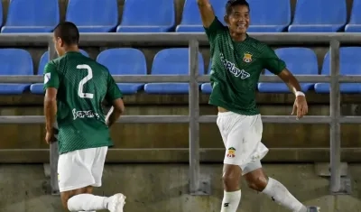 Miller Bacca celebra su segundo gol ante Unión Magdalena.