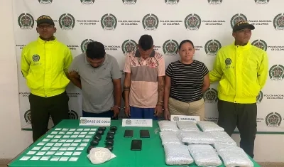 Les encontraron panelas de marihuana, 203 gramos base de coca, 106 gramos cocaína.