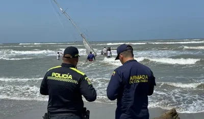 La embarcación se encuentra a la altura de Puerto Velero. 