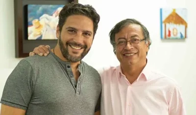 Agmeth Escaf y Gustavo Petro.