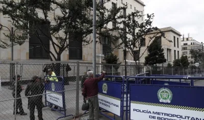 Fuertes medidas de seguridad este jueves en inmediaciones del Palacio de Justicia. 