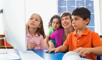 Más de 4.100 docentes del país se beneficiaron con los cursos de autoformación de la Fundación Movistar en el 2023