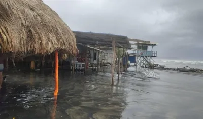 Mar de leva en Puerto Colombia