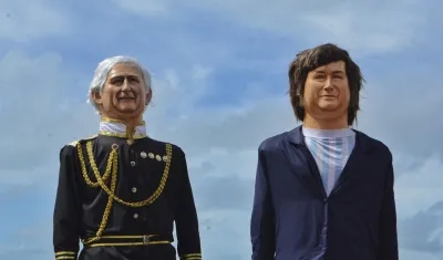 El presidente de Argentina, el ultraderechista Javier Milei, y el rey Carlos III de Inglaterra.