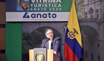 Gustavo Petro en el evento de Anato.