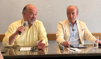 Alfonso Bayón, presidente de la expansión mundial de la marca Real Madrid, y Fernando Cantalapiedra Álvarez, abogado de Bet Capital.