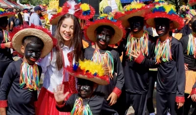 'Trabajando por los Niños' en Carnaval.