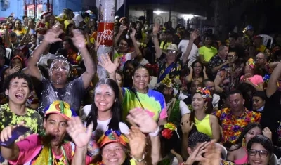 Lo recomendable es no llevar a niños de brazos a los eventos masivos