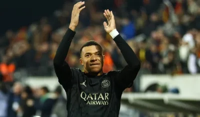 Kylian Mbappé renovó contrato por dos temporadas en 2022 con el PSG.