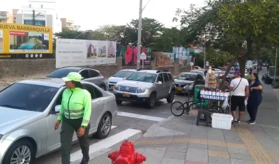 Personal de la Policía de Tránsito de Barranquilla en controles en el norte de la ciudad
