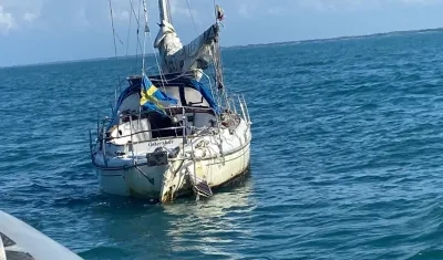 El velero Dhokus II IMO 794530 de bandera sueca