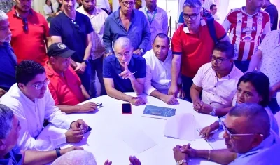 El gobernador Eduardo Verano con alcaldes del Atlántico y Magdalena