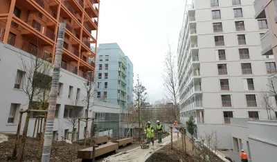 Panorámica de la Villa Olímpica durante su etapa de construcción. 