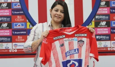 Yinaris García dirigió a las Tiburonas en las temporadas 2022 y 2023.