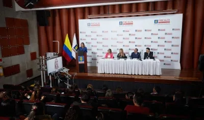 Evento público donde la Fiscalía presentó excusas a Sabino.