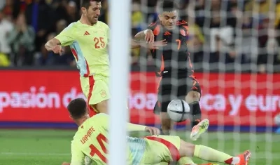 Luis Díaz en una acción de ataque.