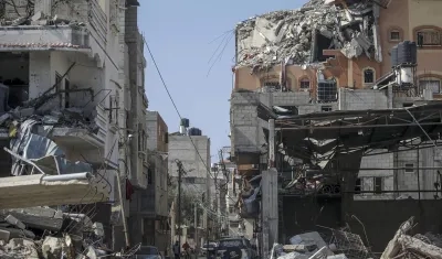 Casas destruidas en el campo de refugiados de Al Nuseirat, en el centro de la Franja de Gaza
