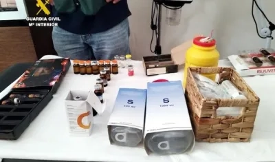 Material incautado por la Guardia Civil.