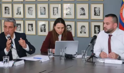 El Ministerio del Trabajo en una reunión con la Dimayor.