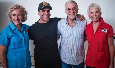 Francis Zylberblum, vicepresidenta de Nu3; el alcalde Alejandro Char, el gobernador Eduardo Verano y la presidenta de Nu3, Mónica Schaer.